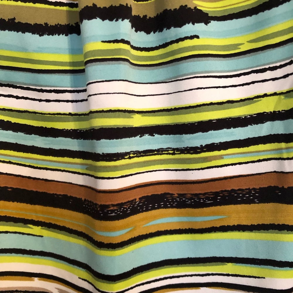 Polyester MultiColor Tank Top - Picture 3 of 4